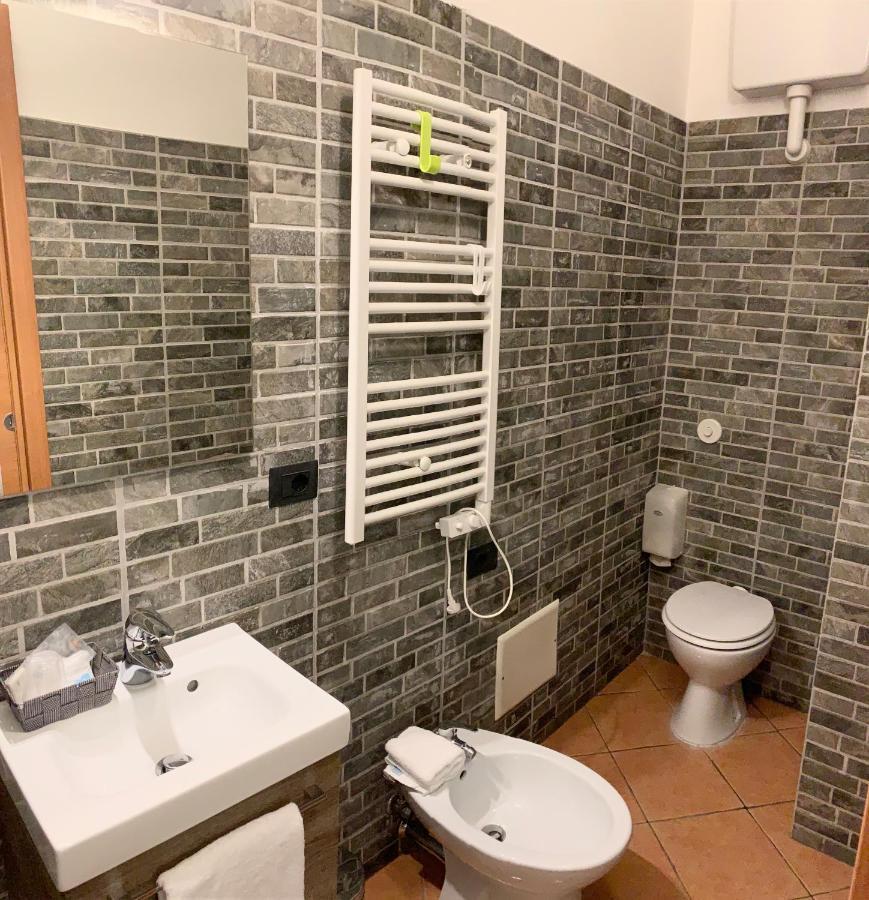 Affittacamere Virginia'S Rooms Genova Exterior foto